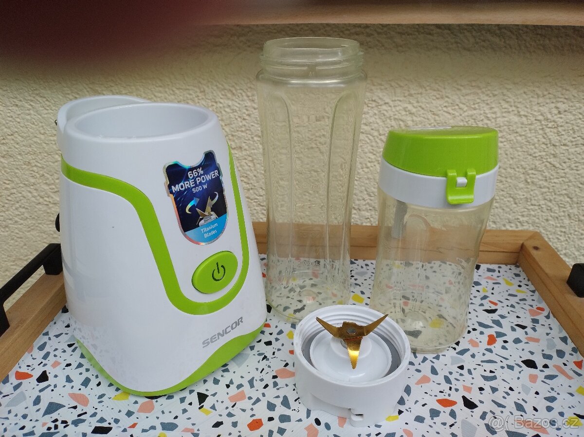 Smoothie mixér