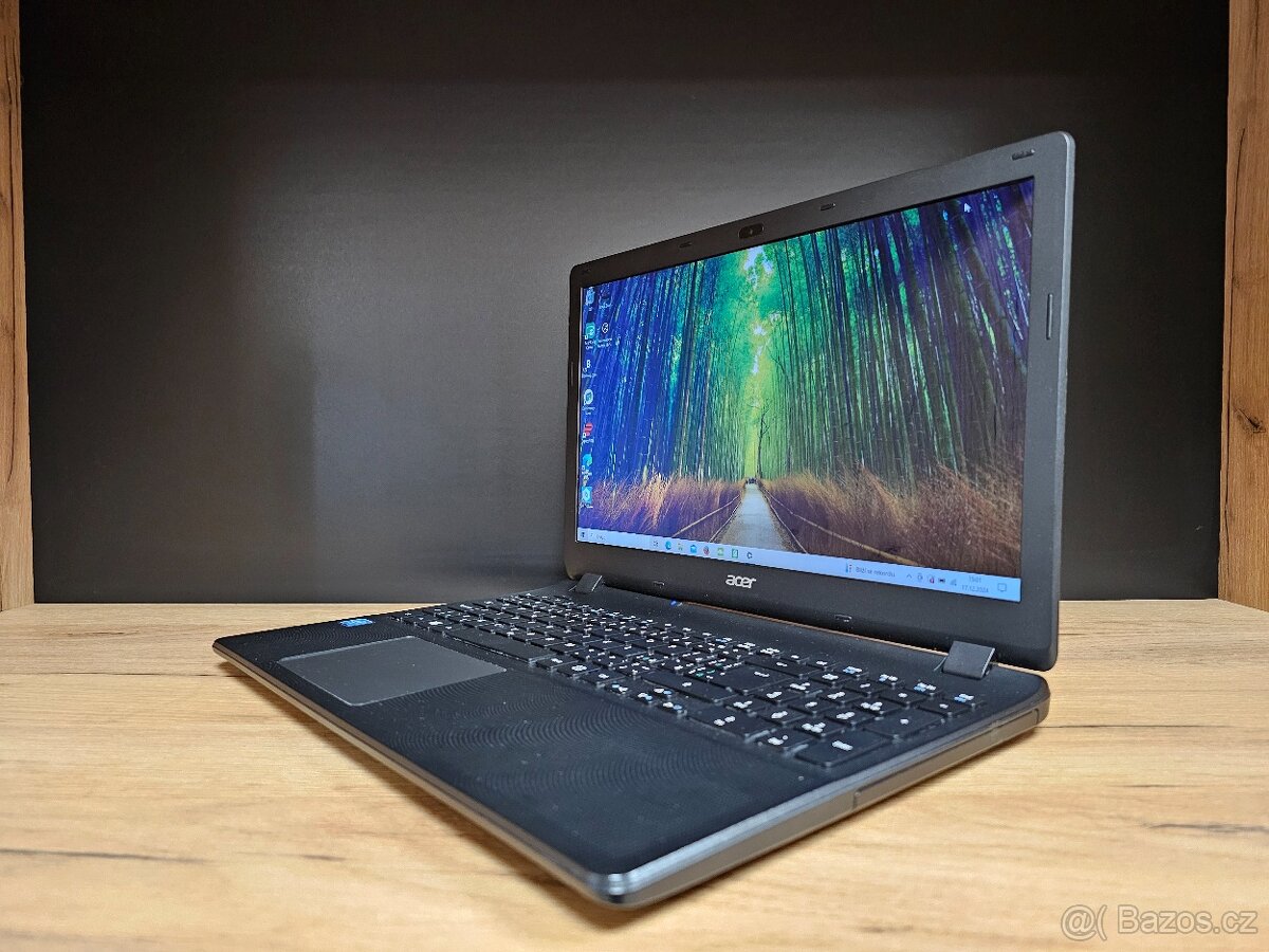 Notebook ACER ES1-571