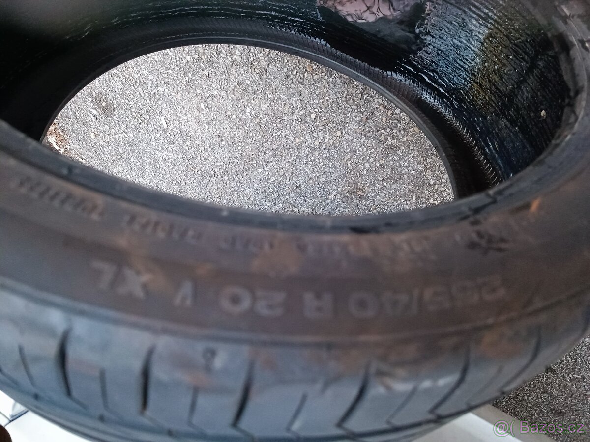 Pneu 255/40/20  Continental 1ks