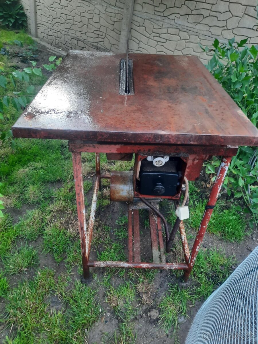 Cirkulárka 220v
