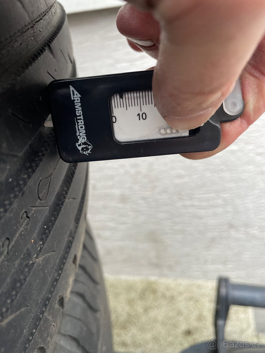 4 ks letních pneu Nokian 185/65R14