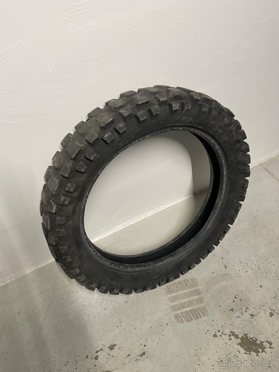 Pneu na moto