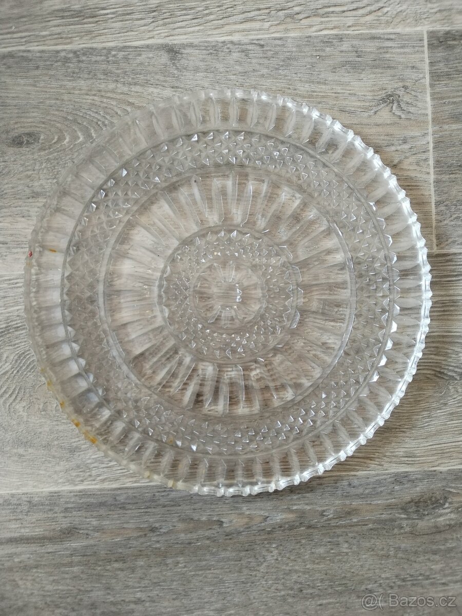 Masivní zdobený skleněný podnos/servírovací tác