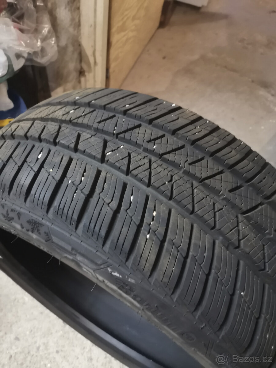 Pneu 225/40/18R Barum Bravuris zimni 4ks