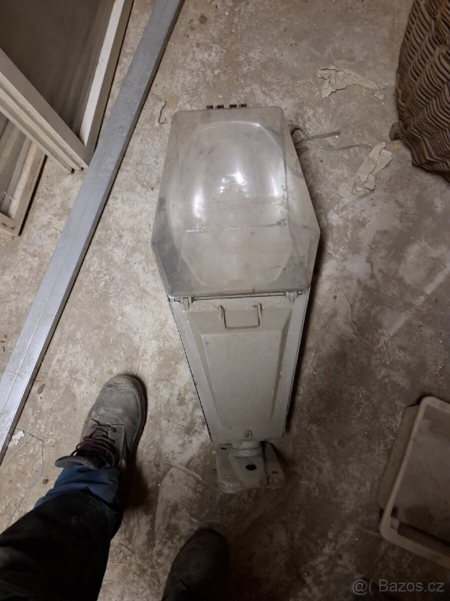 Pouliční lampa
