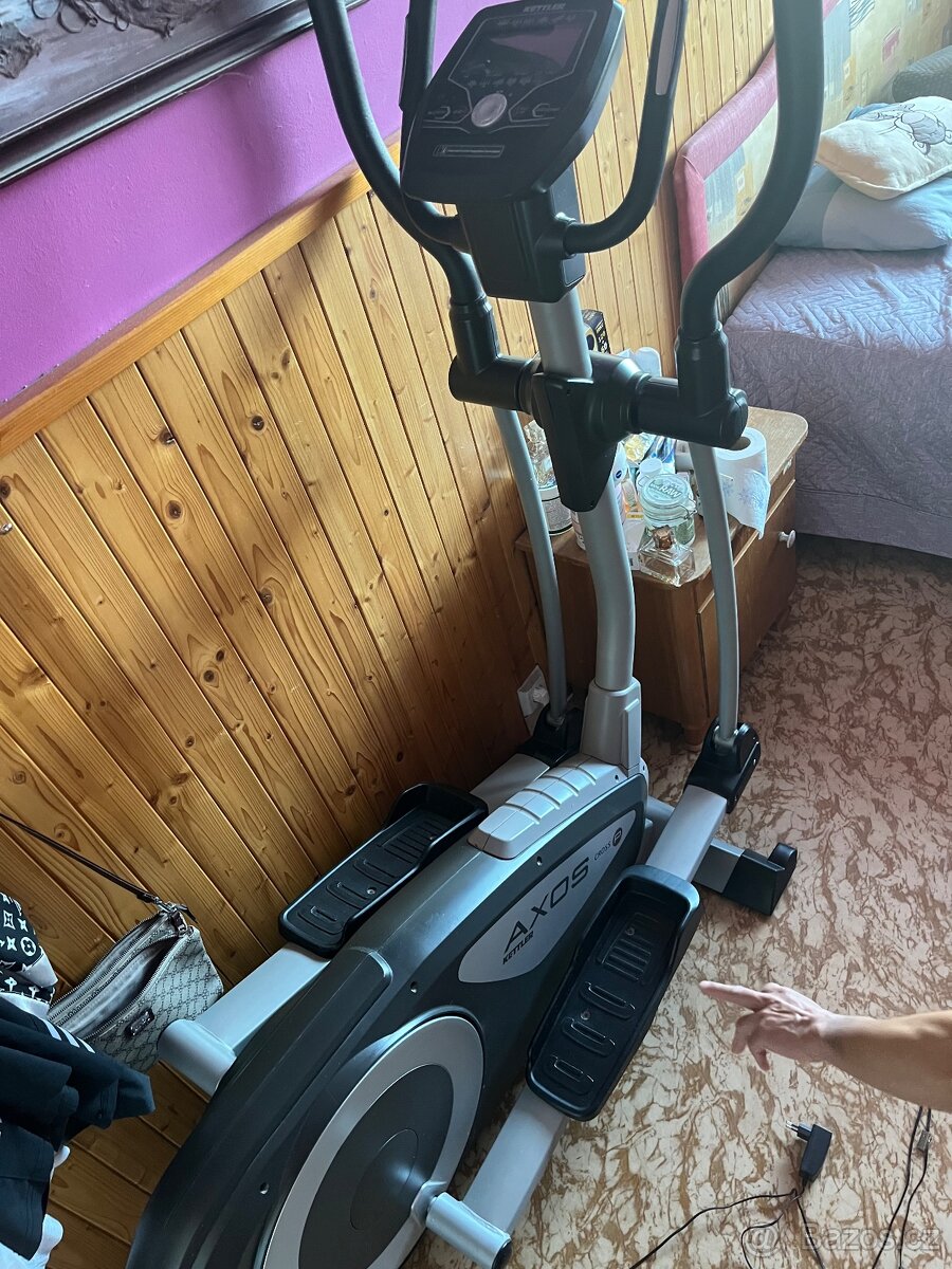Běžecký stroj Axos Kettler
