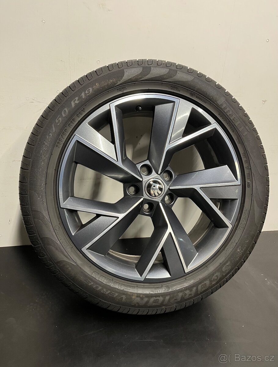 Kodiaq R19 Top stav/letní pneu 90%
