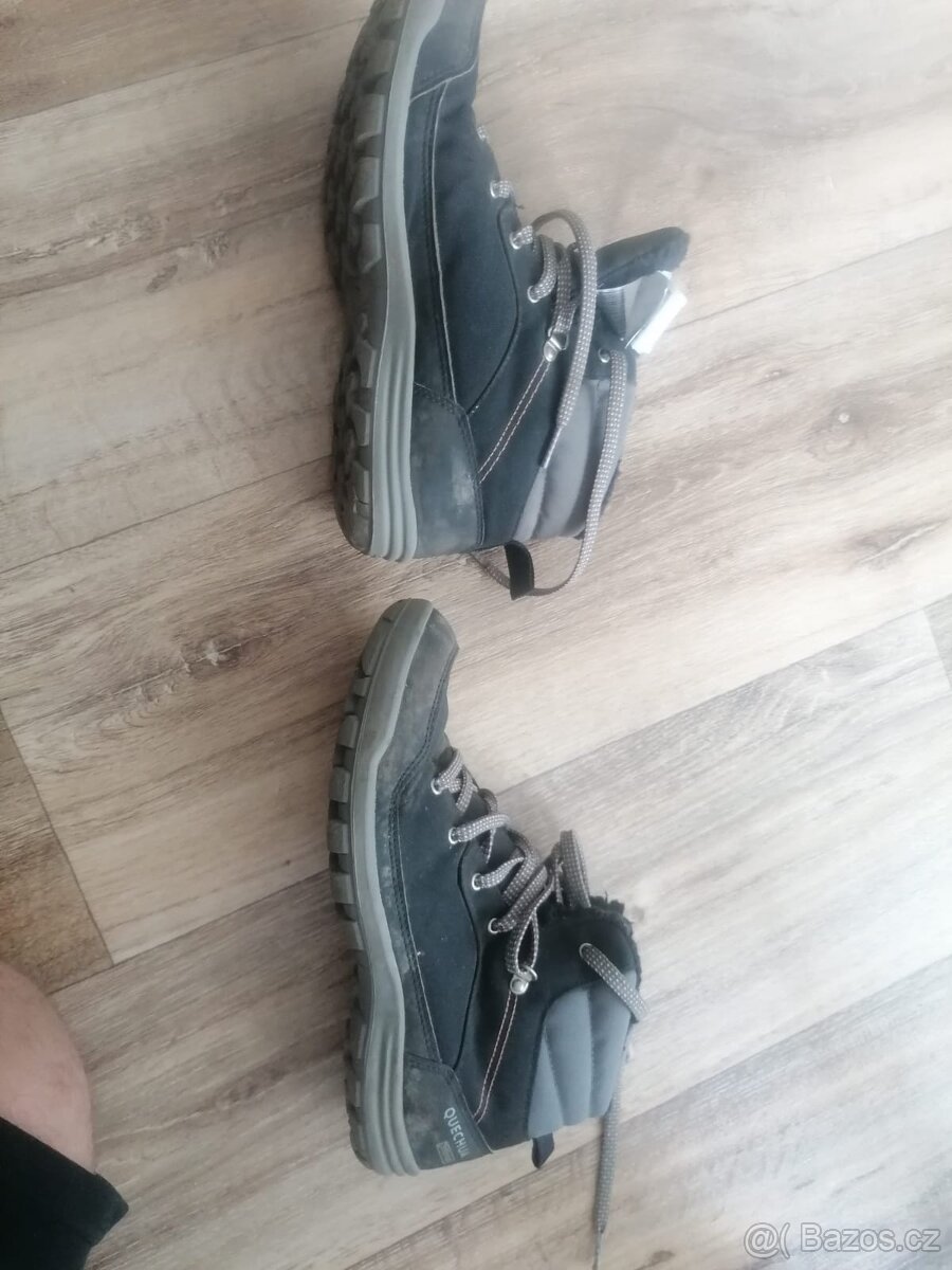 Kotníkové boty Quechua vel 40 / 25,5 cm