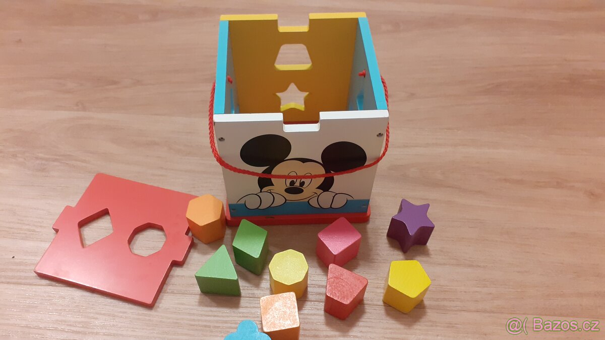 Dřevěná vkládačka Mickey