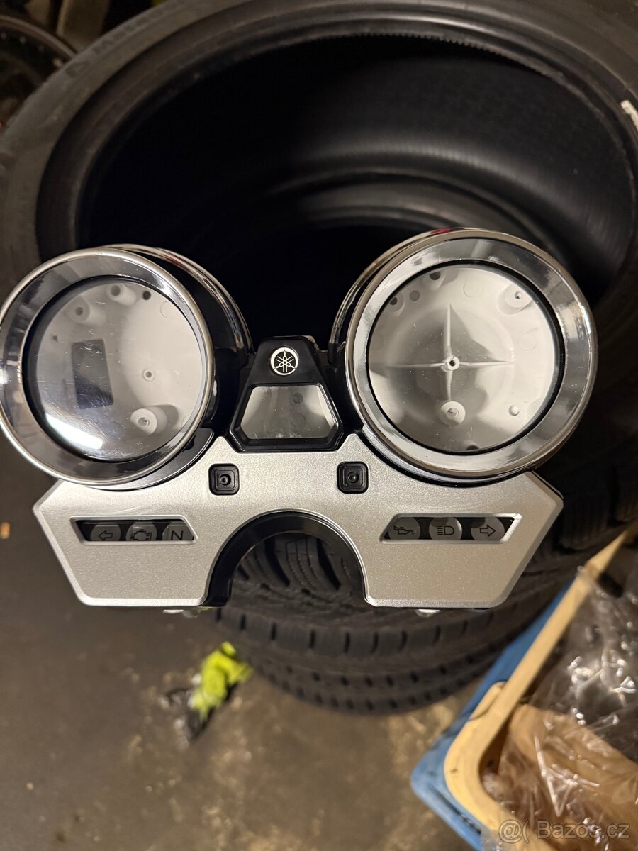 yamaha xjr 1300 tachometer