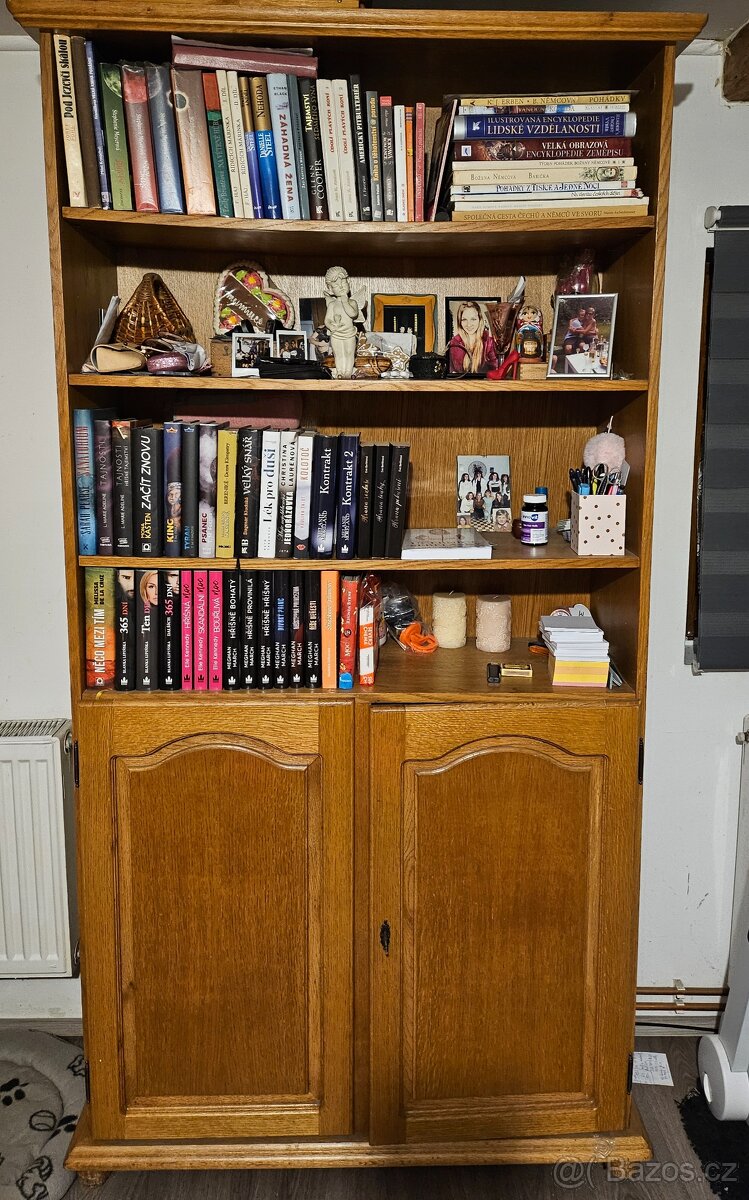 Holandsky nábytek knihovna