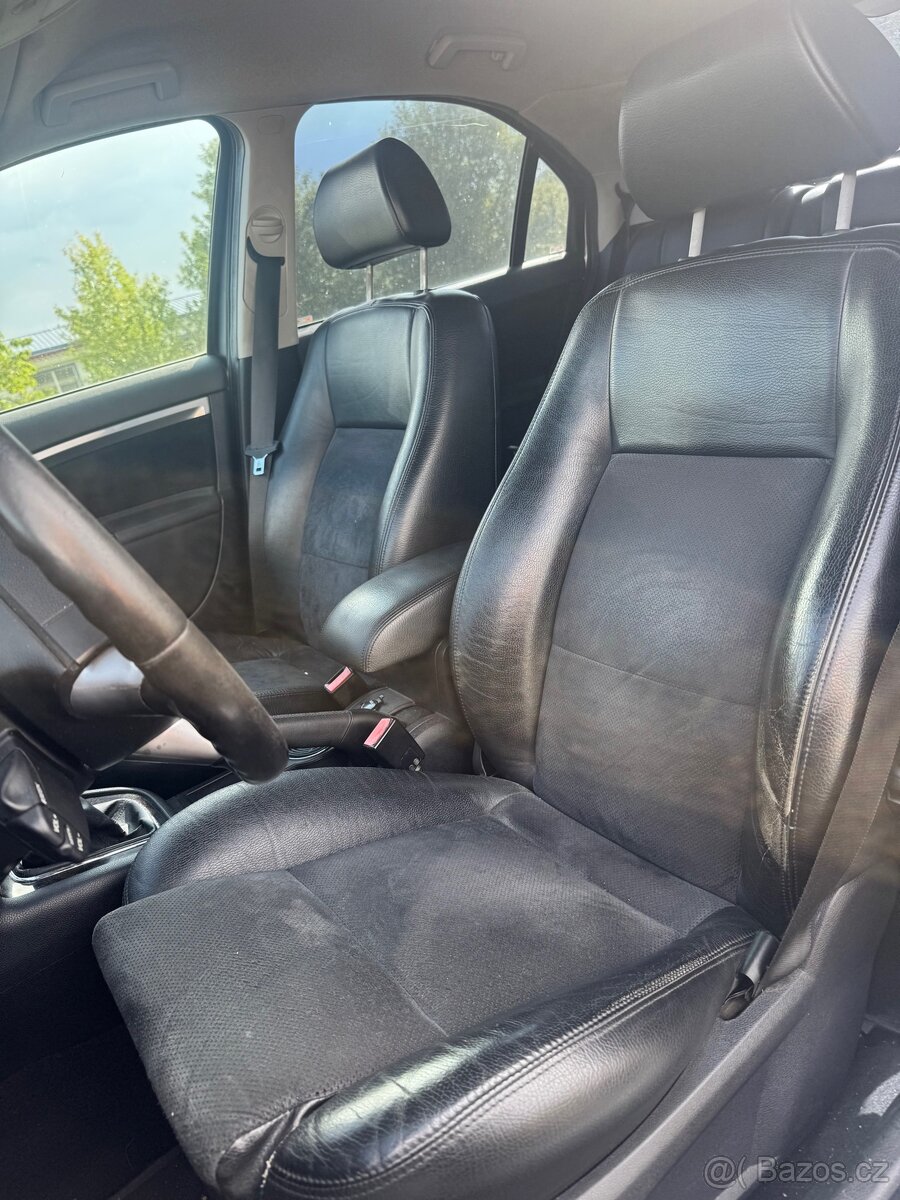 KOŽENÉ SEDAČKY FORD MONDEO III