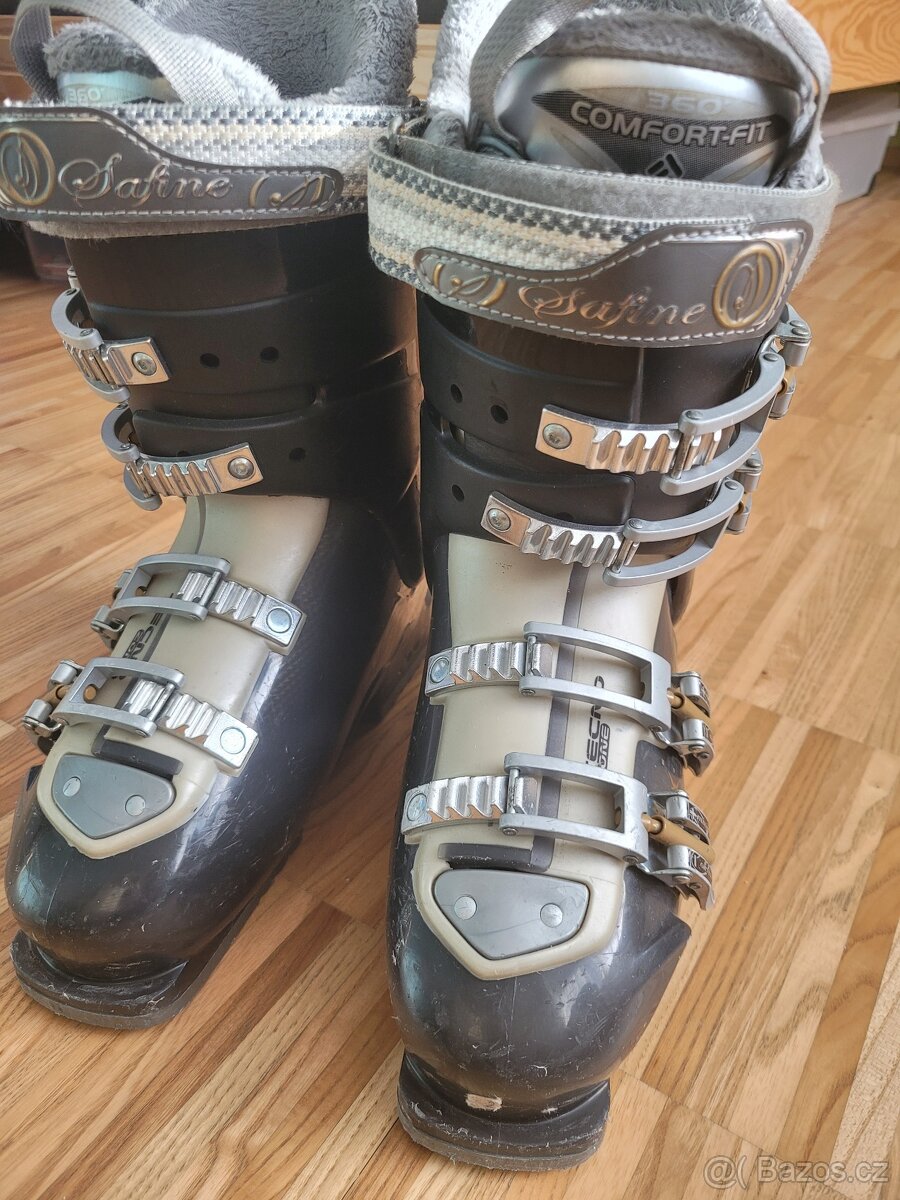 Lyžáky TecnoPRO 39 ( 250 mm )