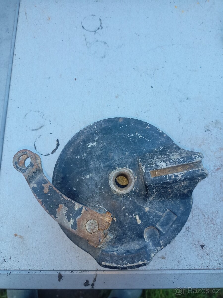 Yamaha DT 125 lc lc2 DT 80lc lc2 brzdovy štít.