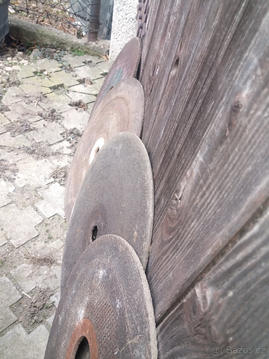 Řezné a brusné kotouče