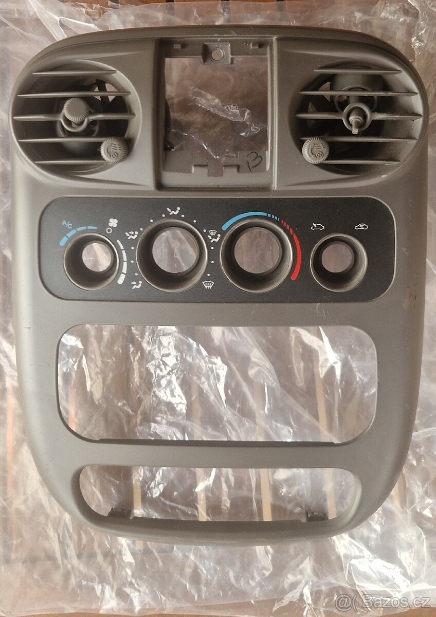 Středový panel PT Cruiser