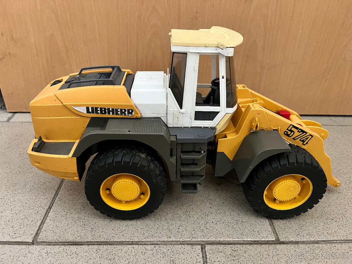 Zemědělská technik - nakladač