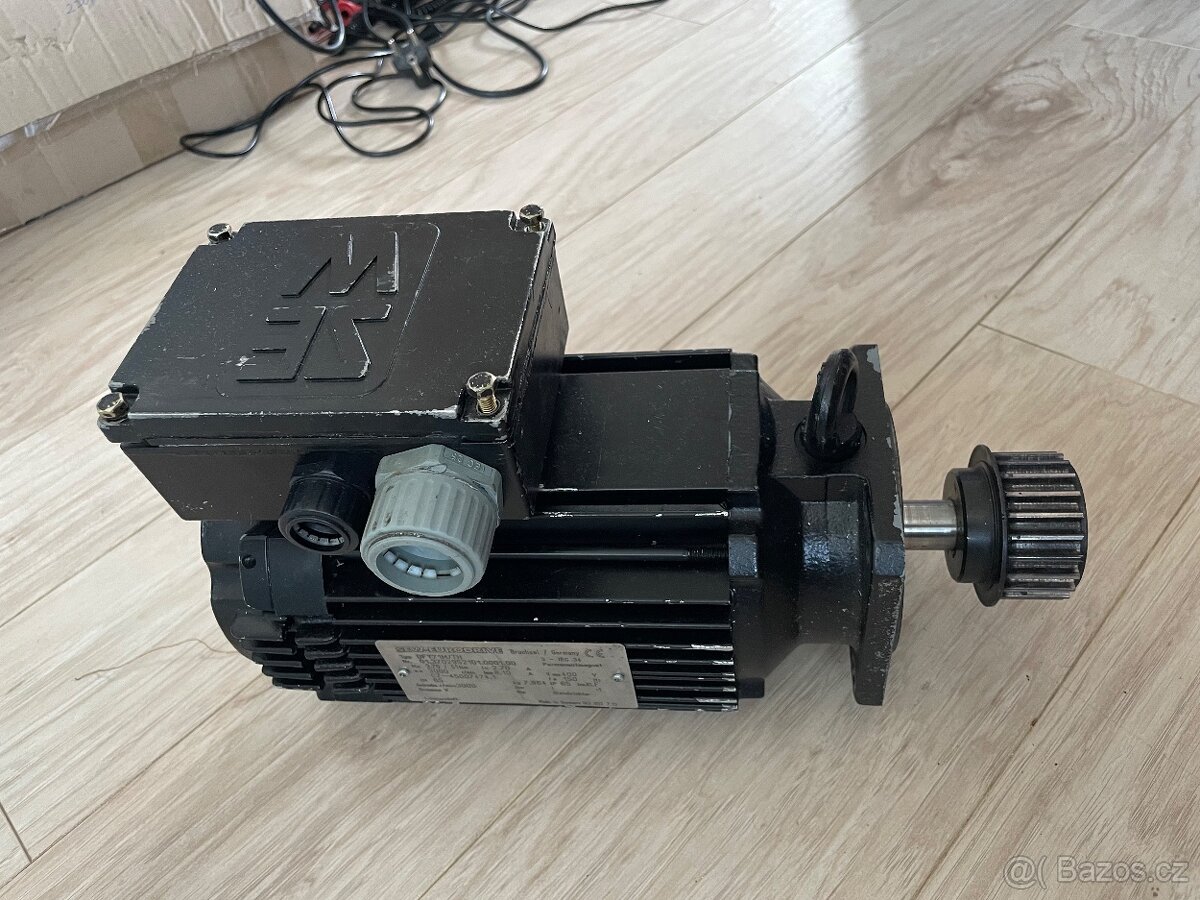 Servomotor sev eurodrive DFY71M/TH