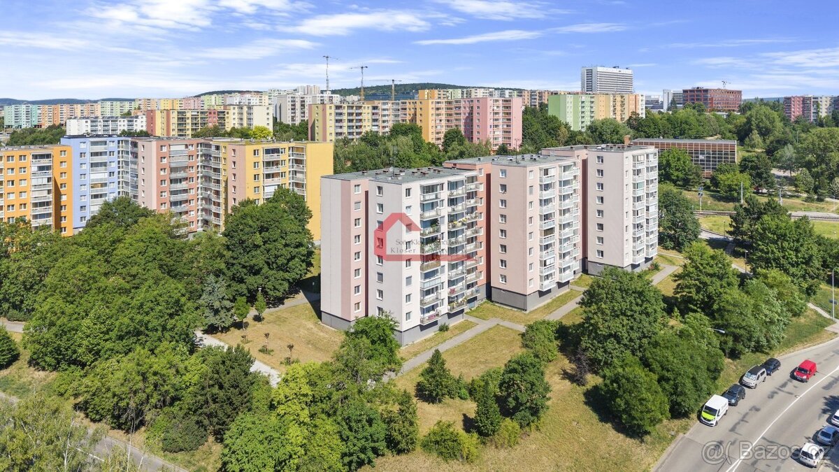 Prodej, byt 3+1 Brno, Bohunice, ulice Švermova, zasklená lod