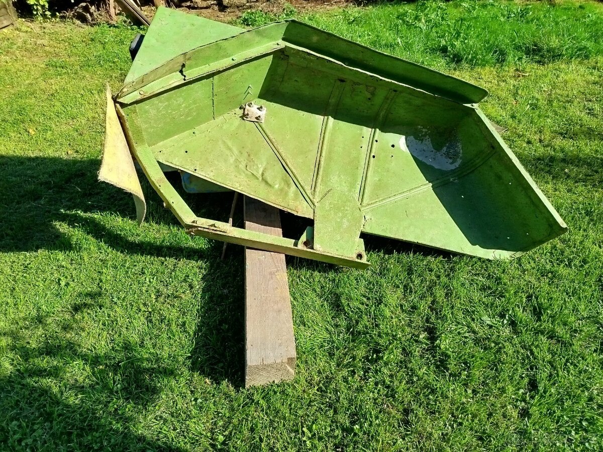 Blatníky ZETOR 25