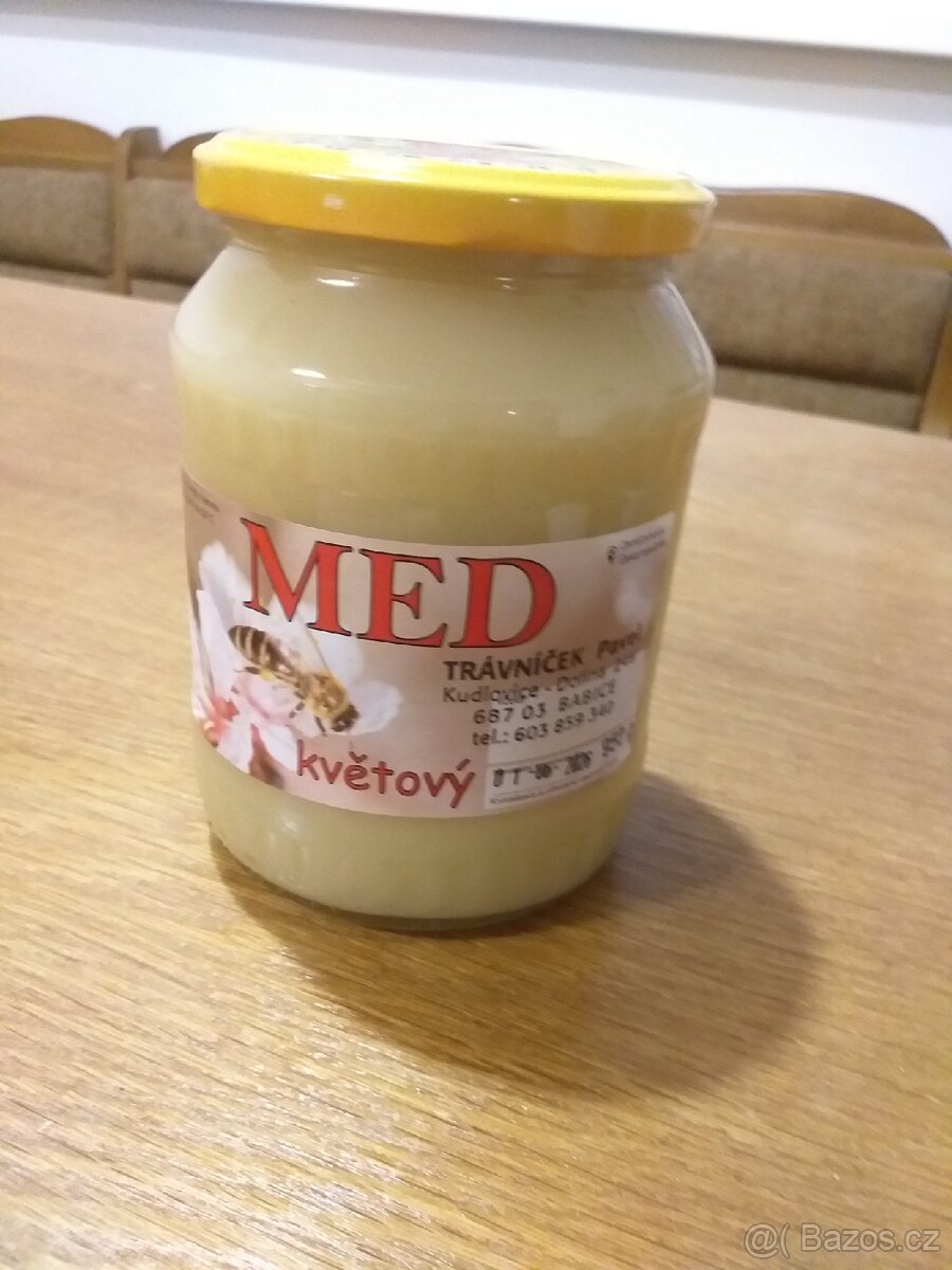 Včelí med květový v kvalitě raw