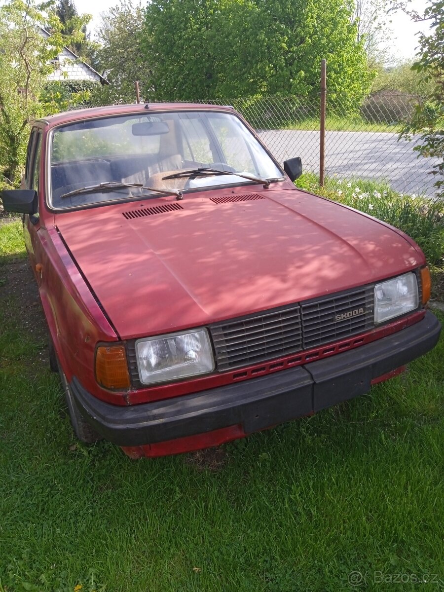 Škoda 120L