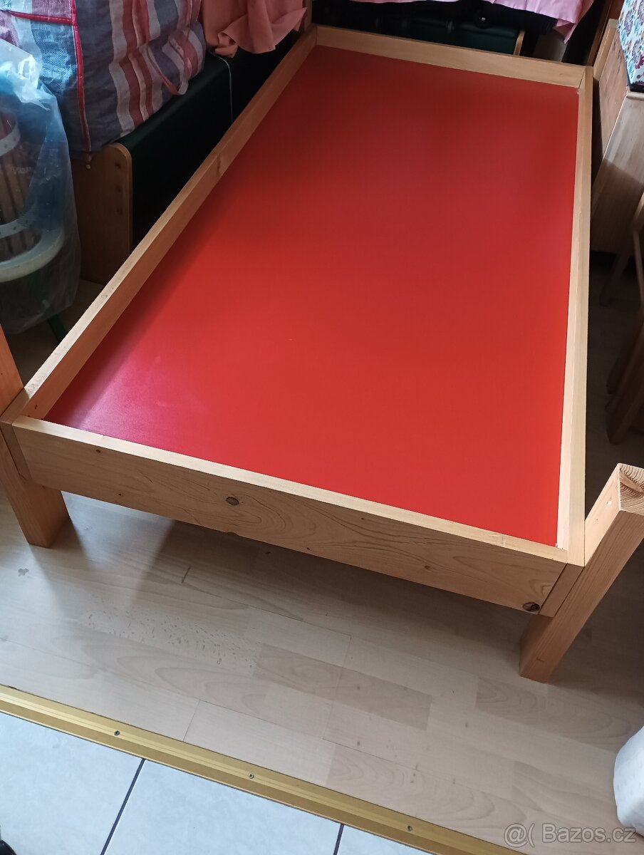 Postel jednolůžko s matrací