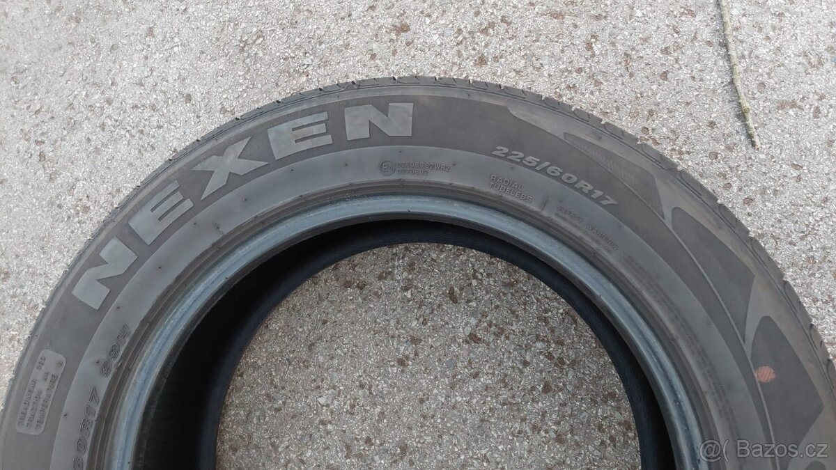 Nexen N'Fera RU1 225/60 R17 99H, 6mm,DOT 4323, cena za 2 ks