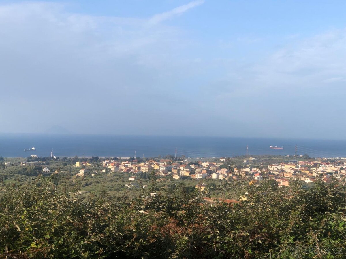 Prodej usedlosti 128 m2, pozemky 2.158 m2, Pace Del Mela, Si