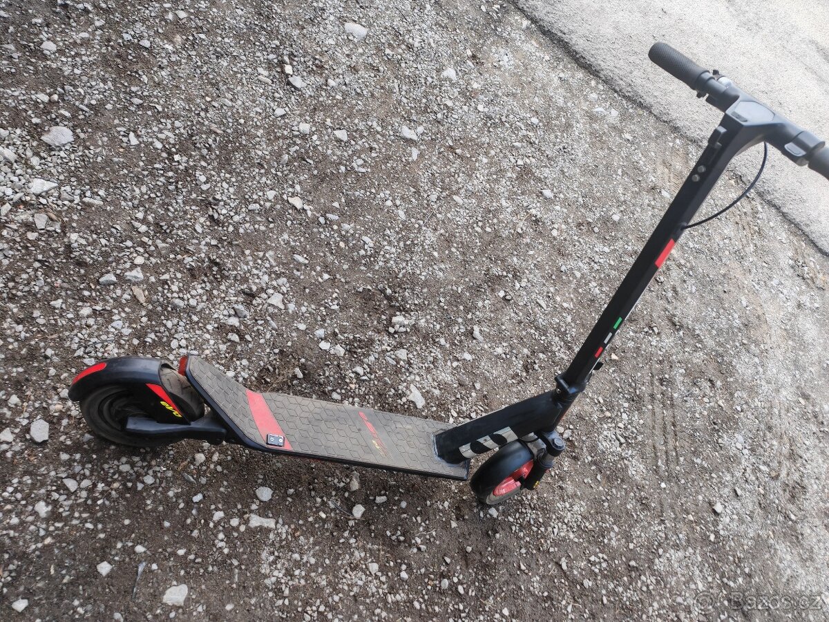 Prodám elektrickou Aprilia Evo sr2