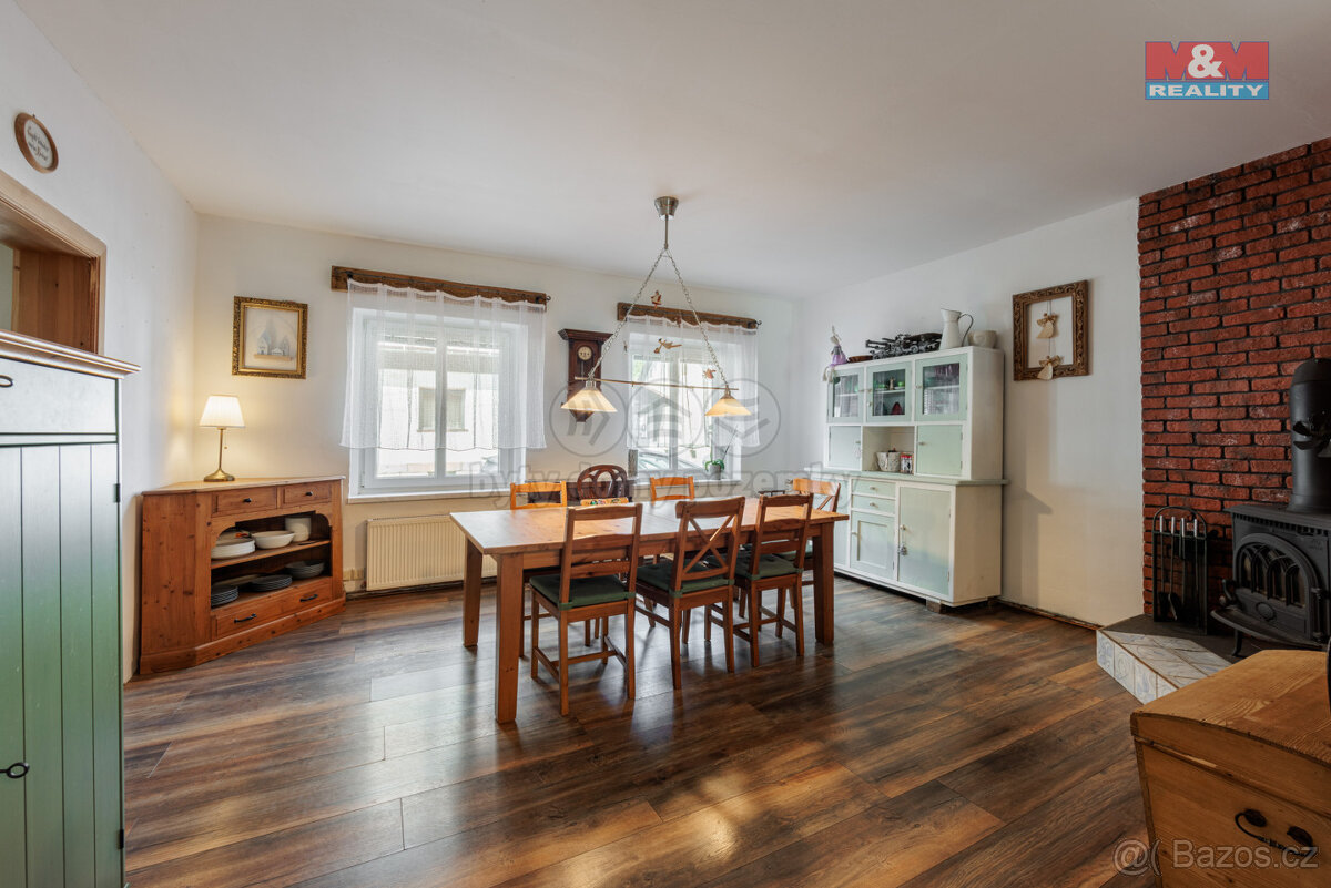 Prodej rodinného domu, 326 m², Stříbrná