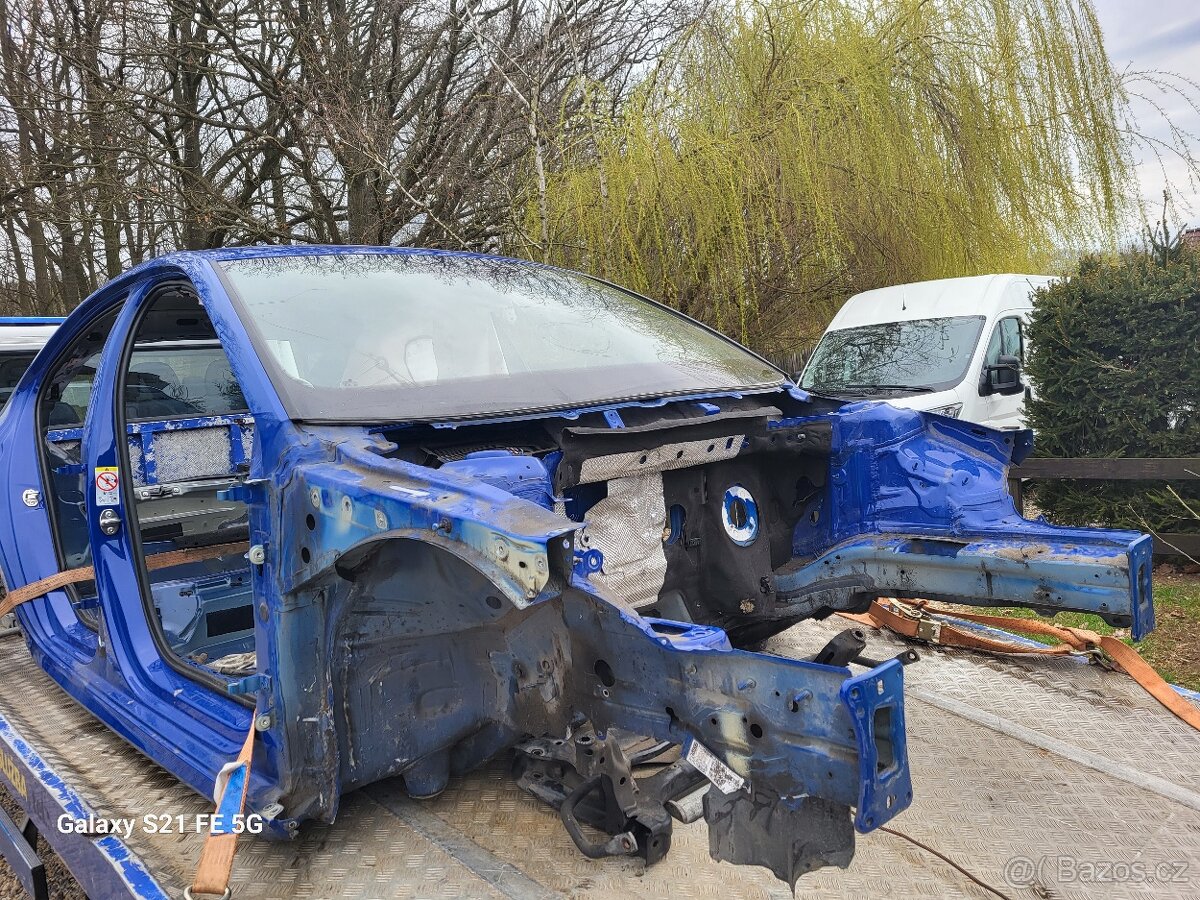 ŠKODA OCTAVIA 4 VÝŘEZOVÉ DÍLY KAROSERIE