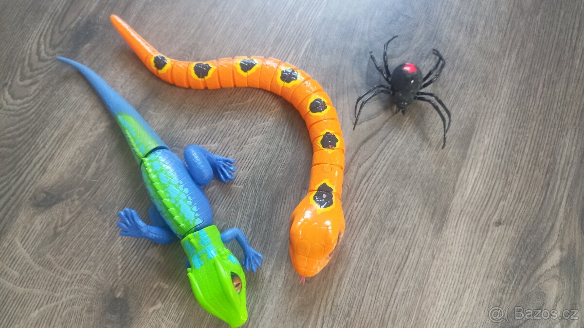 Zuru Robo Alive interaktivní hračky