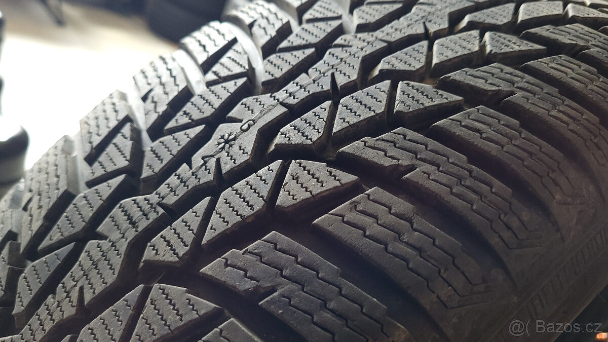 90% zimní pneu Nokian WR D4, 195/60/16, sada