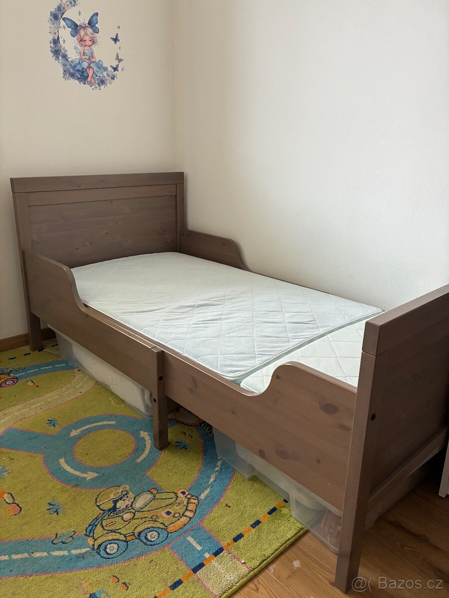 Rostoucí postel Sundvik Ikea