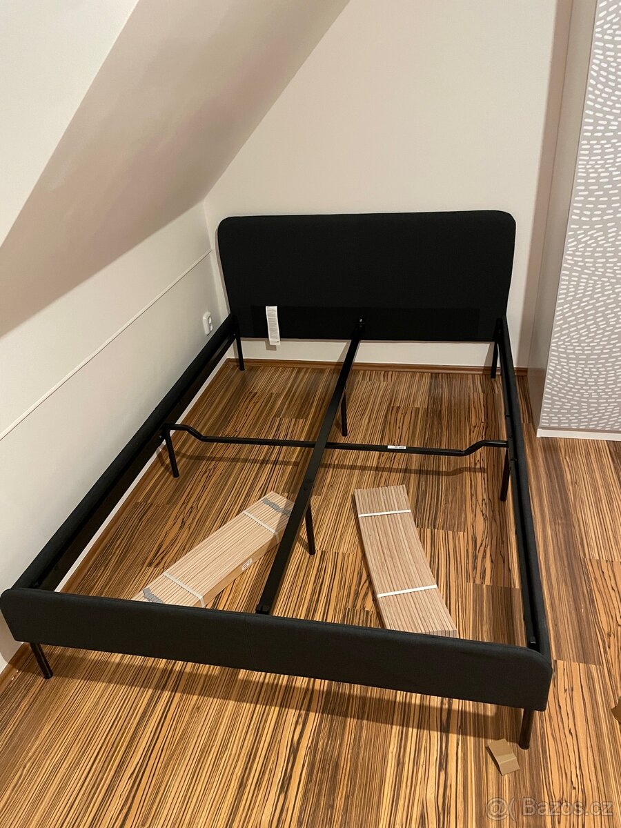 Rám postele IKEA SLATTUM 140 x 200 cm