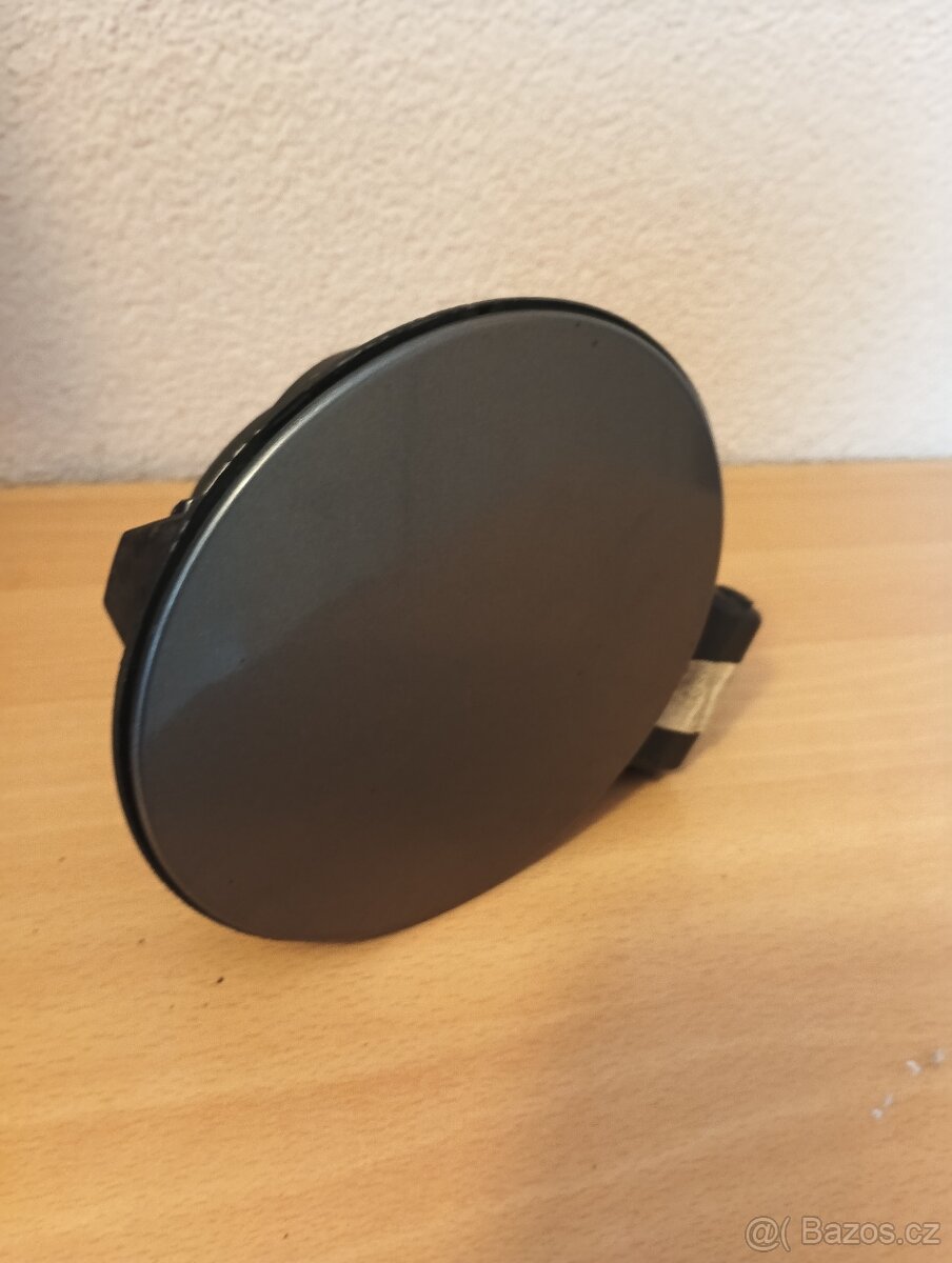víčko nadrže vw touran 1T1