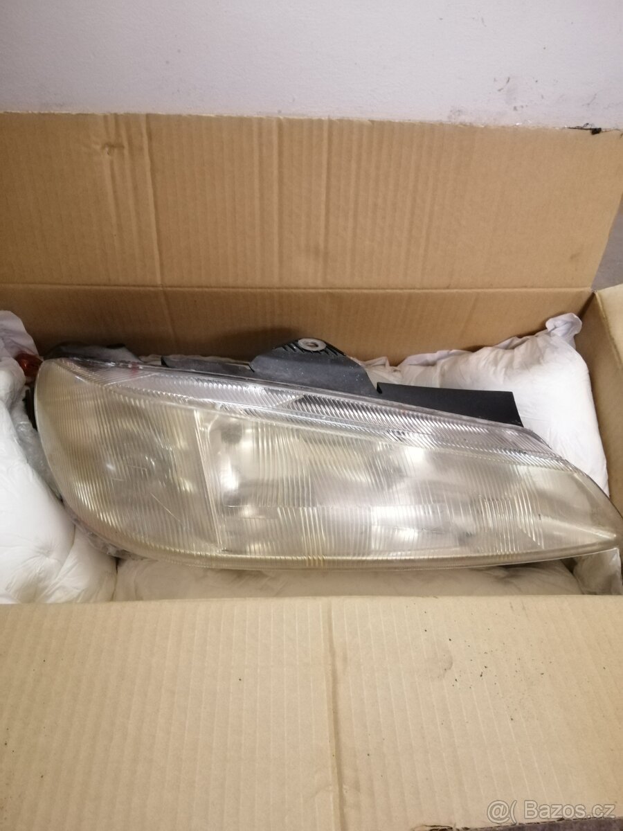 Světlo Peugeot 406