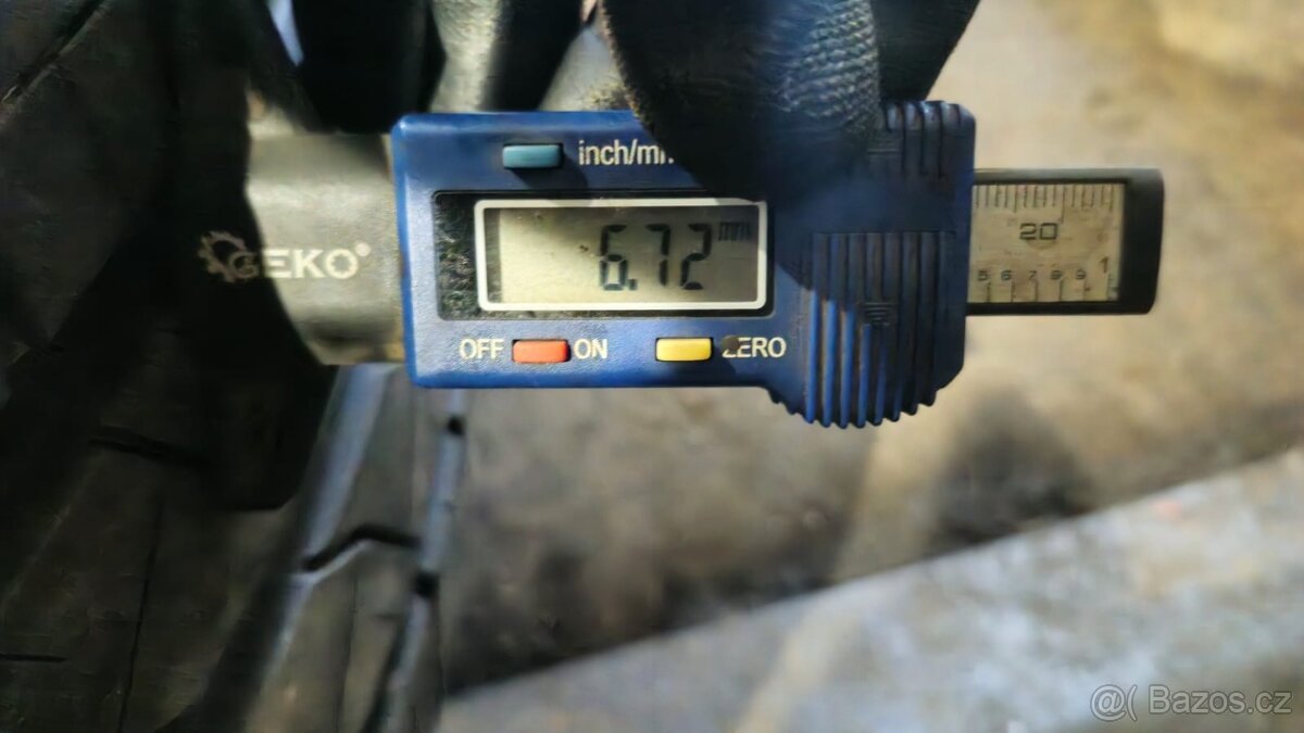 Prodám pneumatiky 235/65 R16C