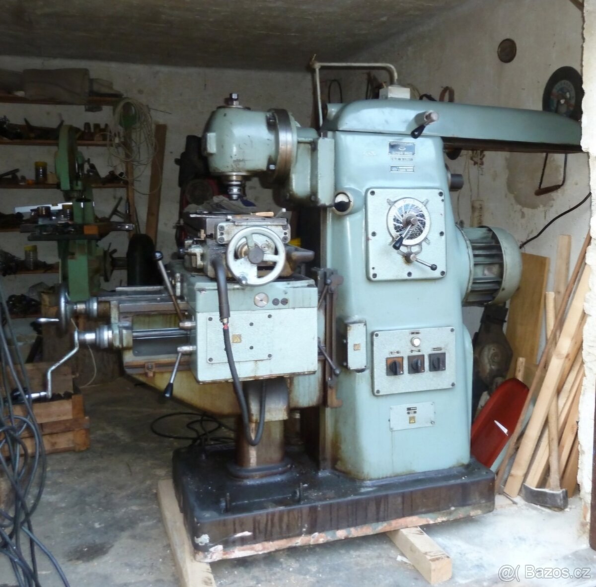 Fa 2u univerzální frézka