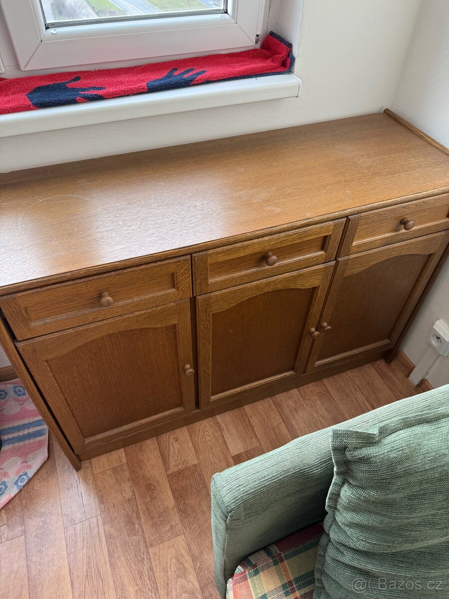 Dvoudílný KOMPLET - příborník (komoda)