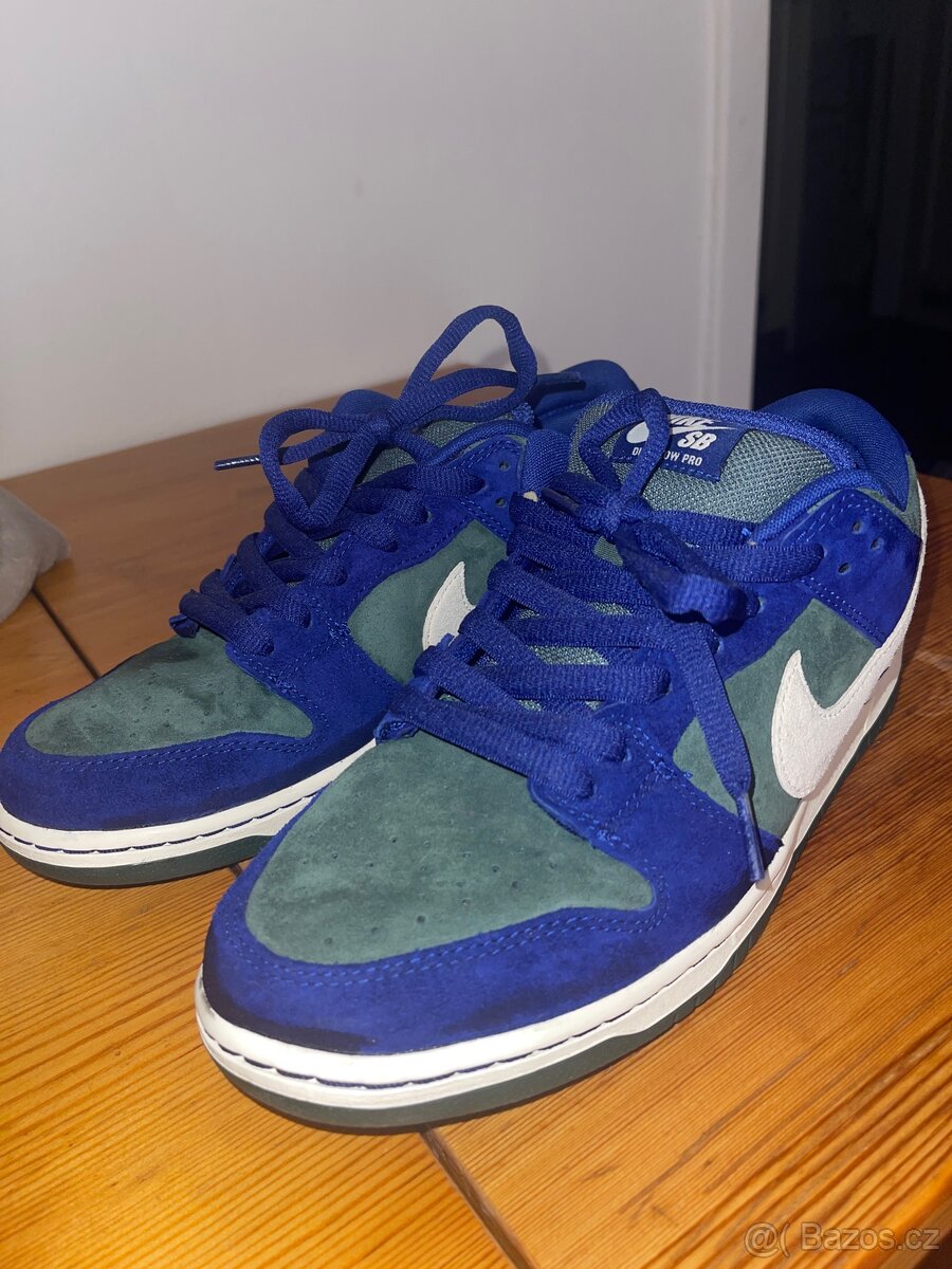 Nike SB DUNK LOW PRO