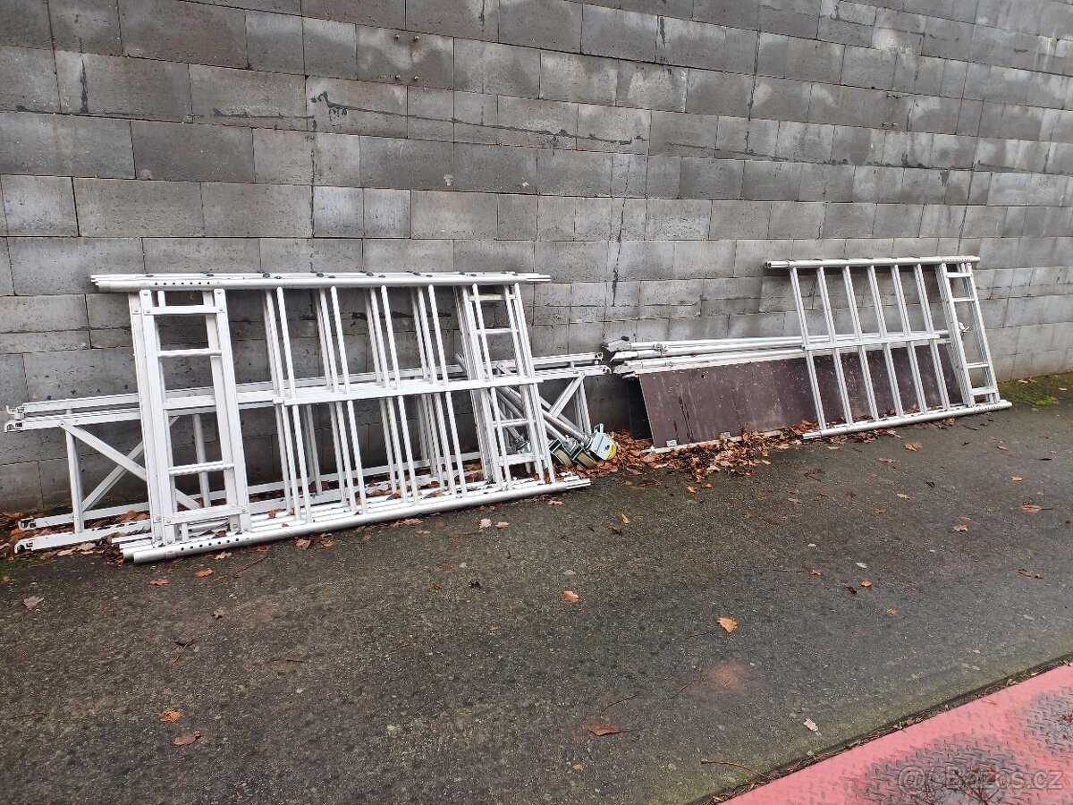 Hliníkové lešení