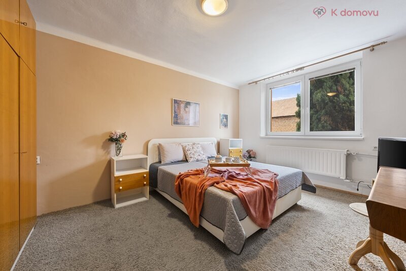 Prodej RD 5+2 v obci Kunovice s dvorkem a zahradou, okr. Uhe