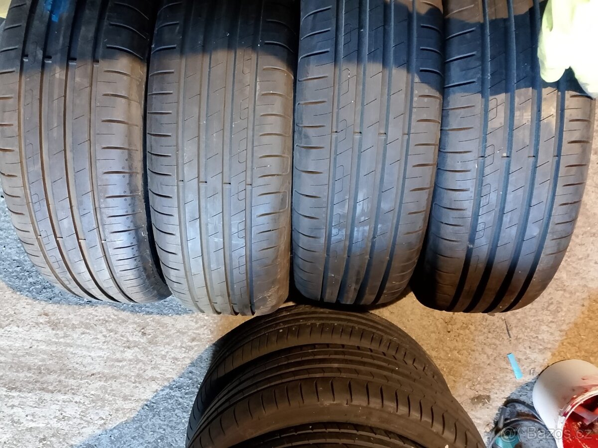 205/60/16 92v Goodyear - letní pneu 4ks