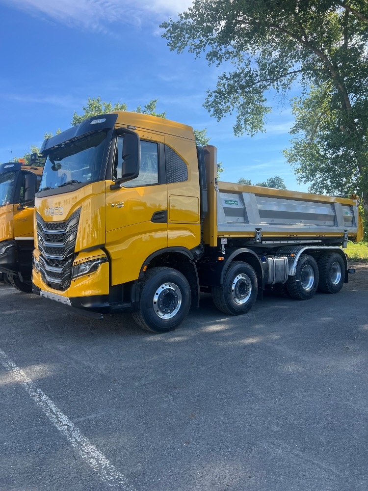 IVECO AS360X50Z/P HR ON+ sklápěcí nástavba TSK2