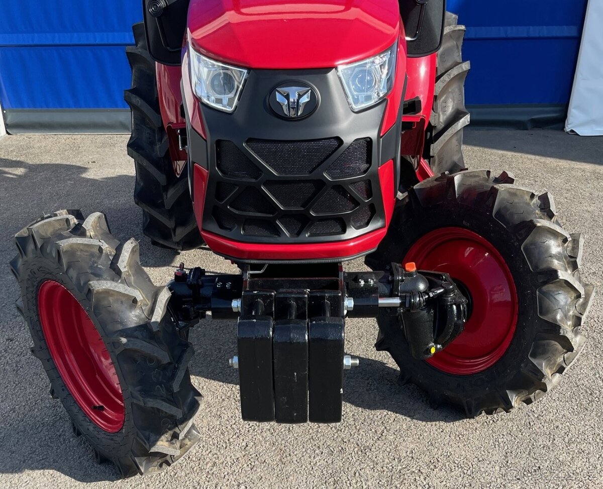 Malotraktor TYM 2500L - nový stroj