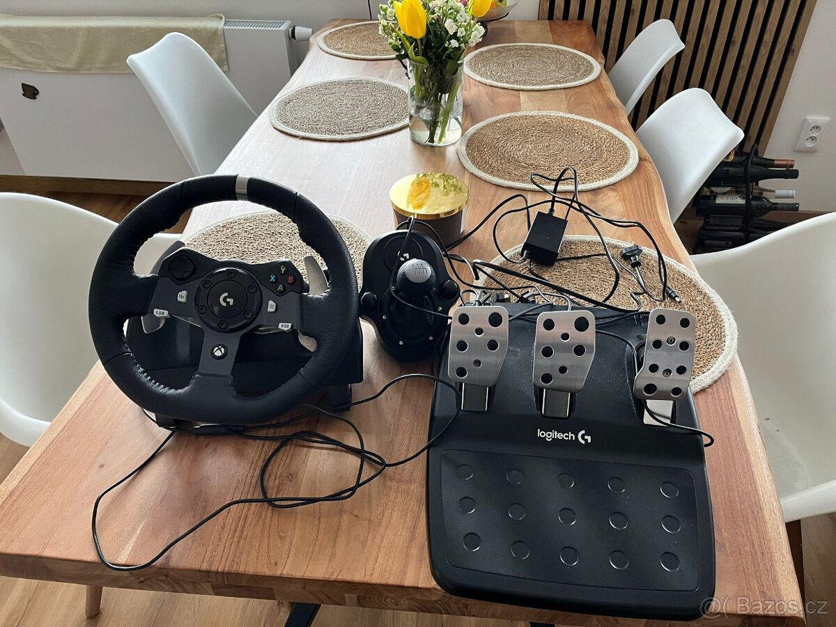 Herní volant logitech g920