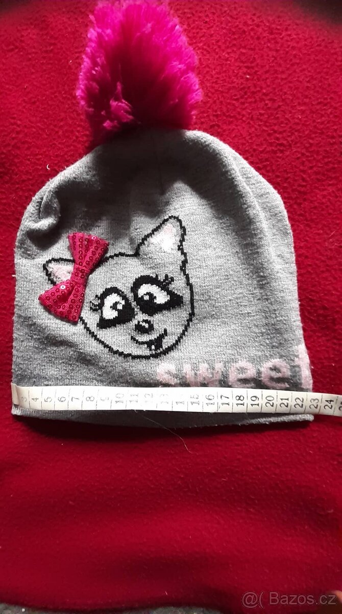 dívčí čepice