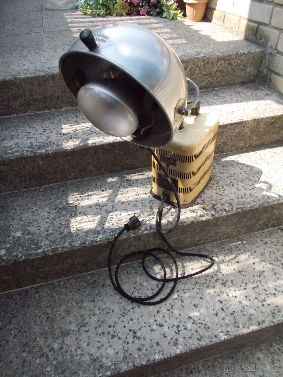 Starožitná lékařská solární lampa zn. Höhensonne
